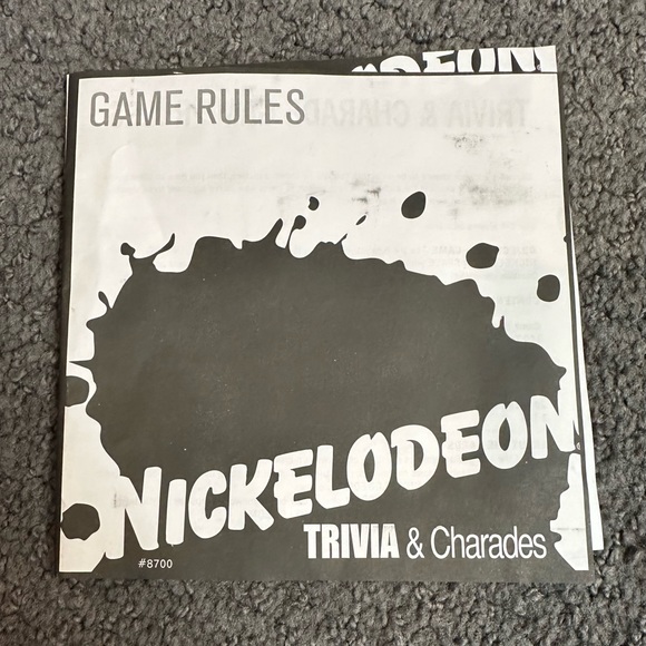Nickelodeon Trivia & Charades Game 2004 Complete - Picture 4 of 4